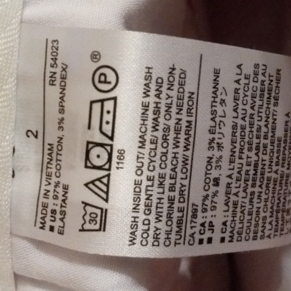 Banana Republic Pink Shorts 2 - Picture 4 of 4